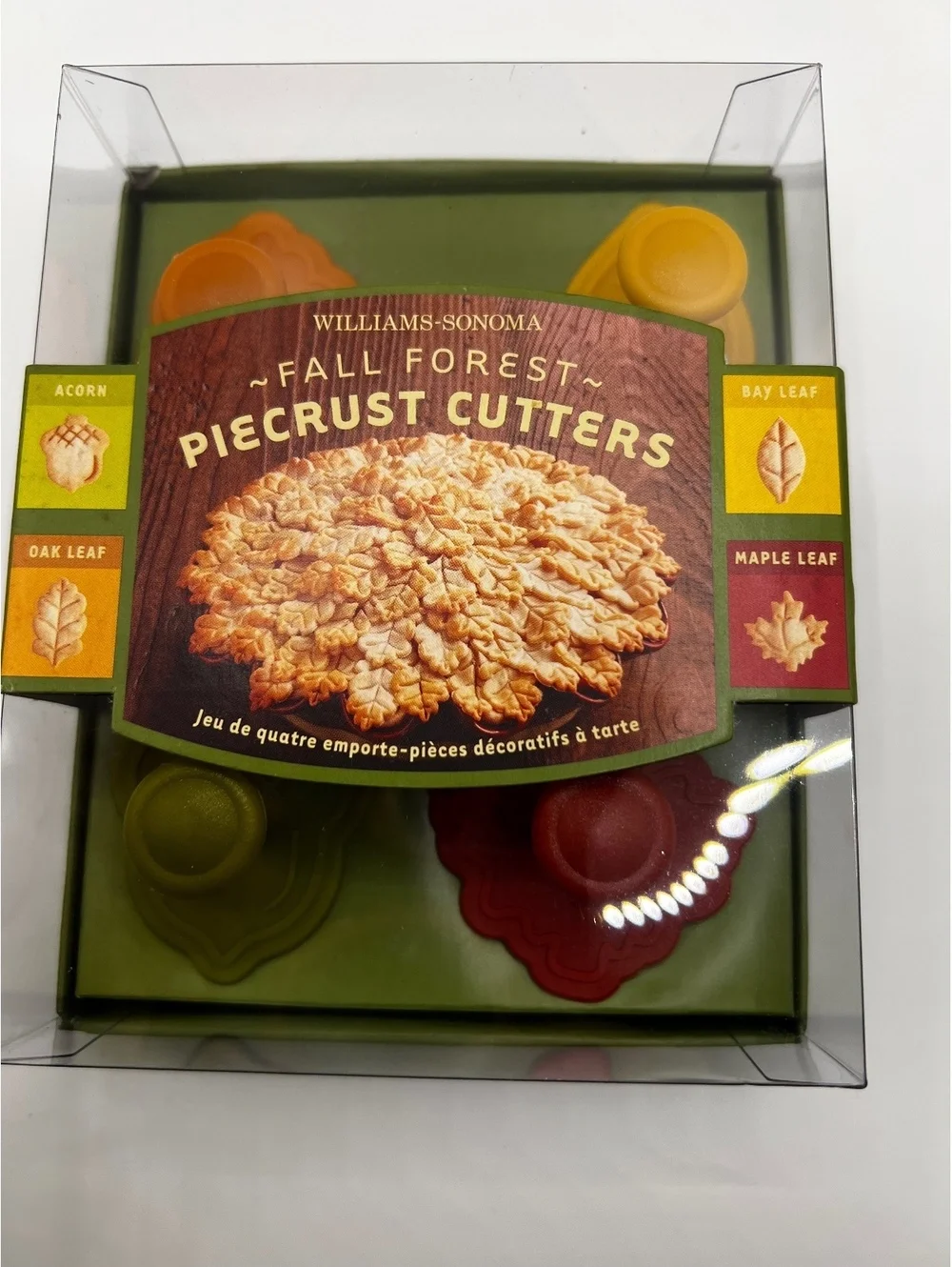 New Fall Themed Cookie Cutter Bundle - Wilton Halloween Linzer, Autumn Leaf Pasr
